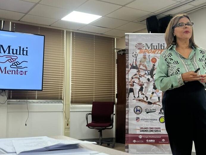 Susana Reina en Multinacional de Seguros